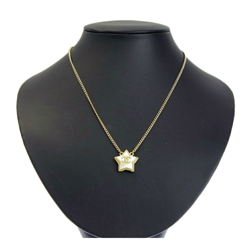 💯CHANEL Star Pendant Necklace